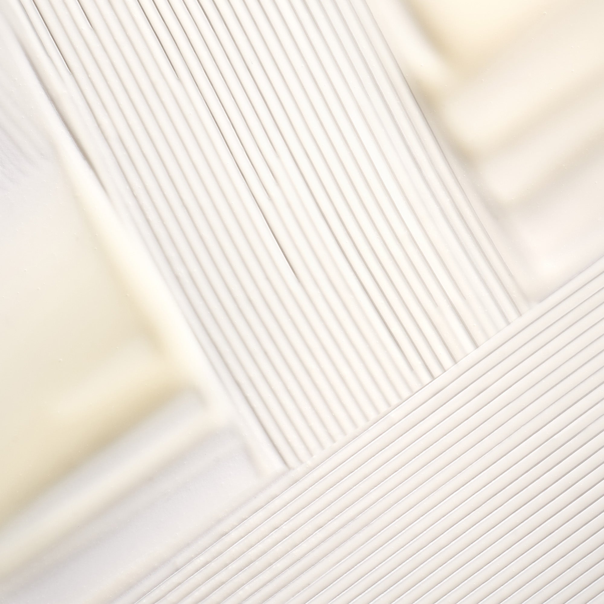 Curl Charisma™ Rice Amino + Avocado Leave-In Defining Crème 2 oz - Briogeo